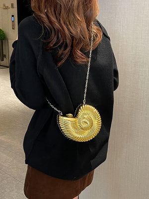Design-conscious Seashell Acrylic Crossbody Bag