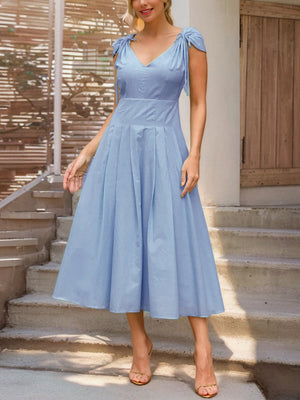 V-neck Tie Waist-cinching Pleats Maxi Dresses