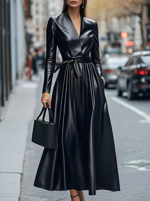 Schwarze Maxikleider aus PU-Leder mit V-Ausschnitt und Gürtel, großem Rock