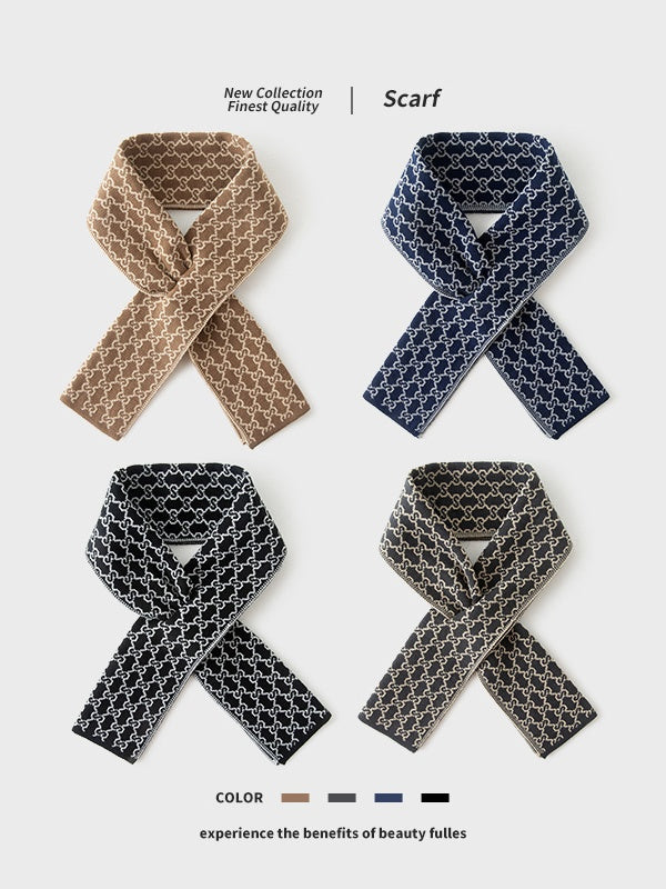 Buchstaben-Kurzschals