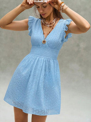 7 Colors Lace Flutter Sleeve V-neck Midi Dress