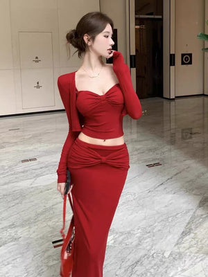 [Three-piece Set Including Bra Pads] Stunning Red Cardigan Camisole Skirt Set