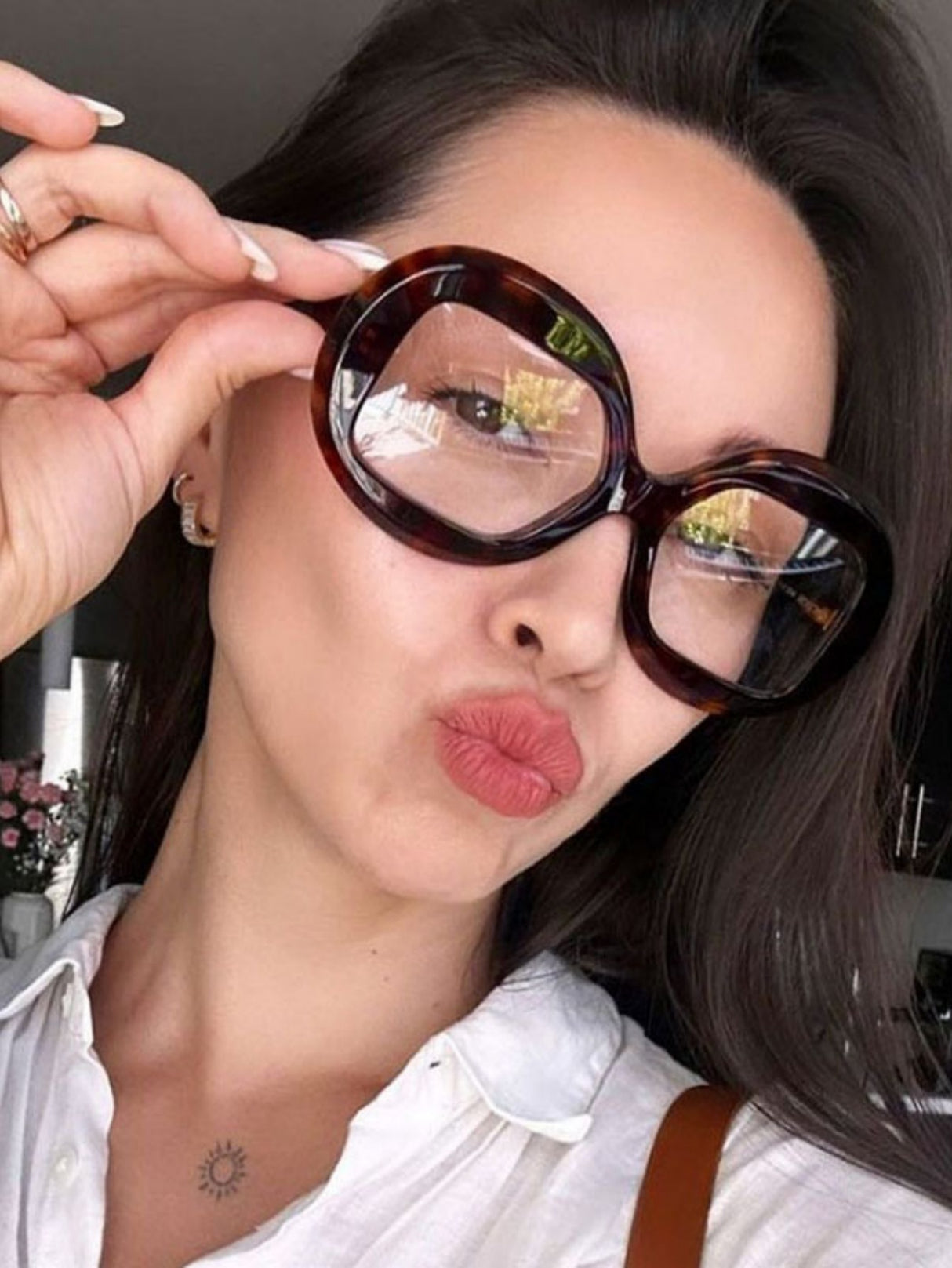 Irregularly Shaped Full-frame Round Fashion Glasses