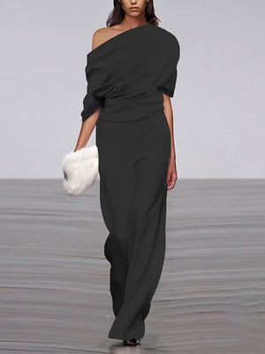 One-shoulder Short-sleeved Pleated Jumpsuit