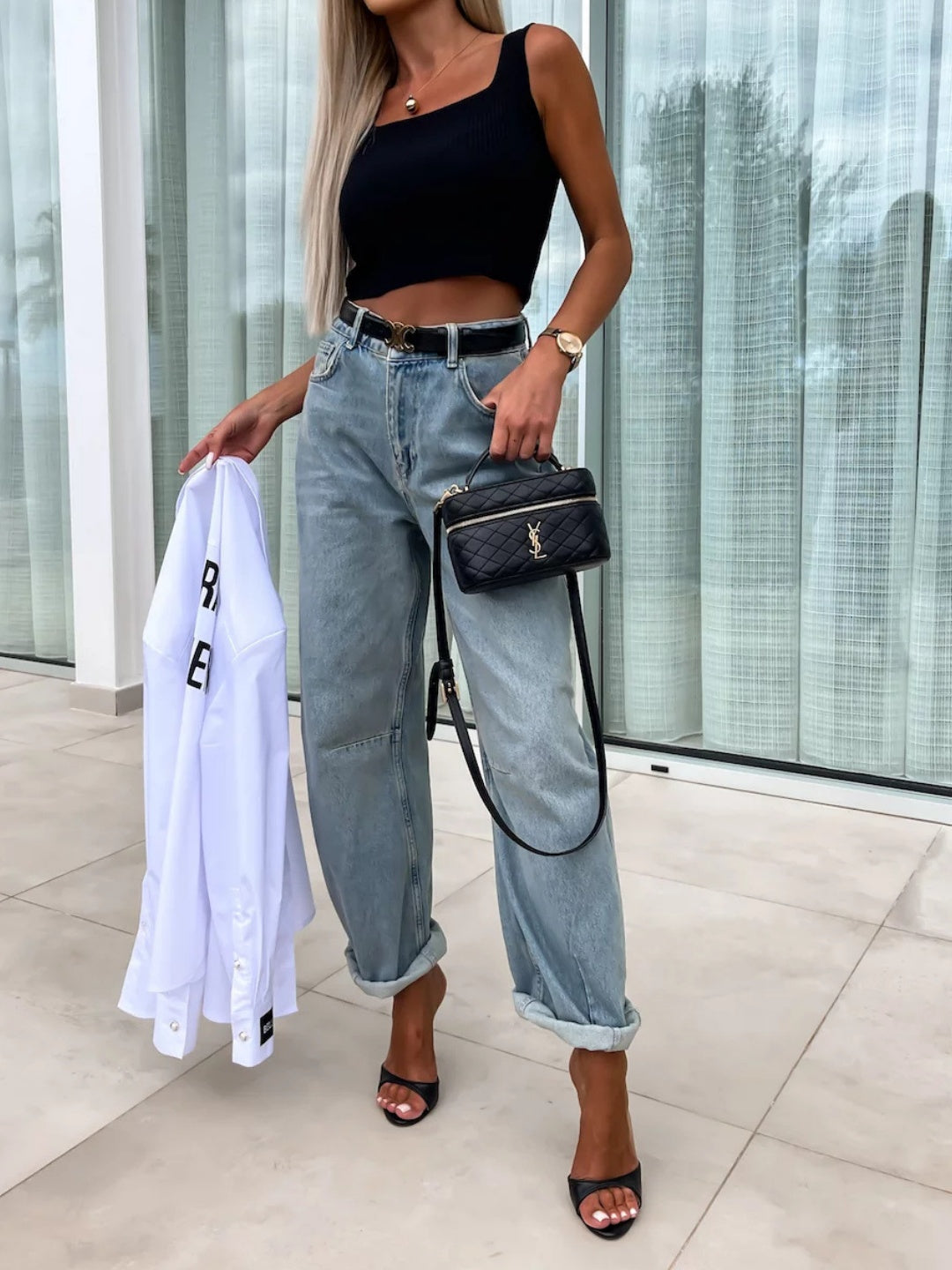 Loose Distressed Jeans