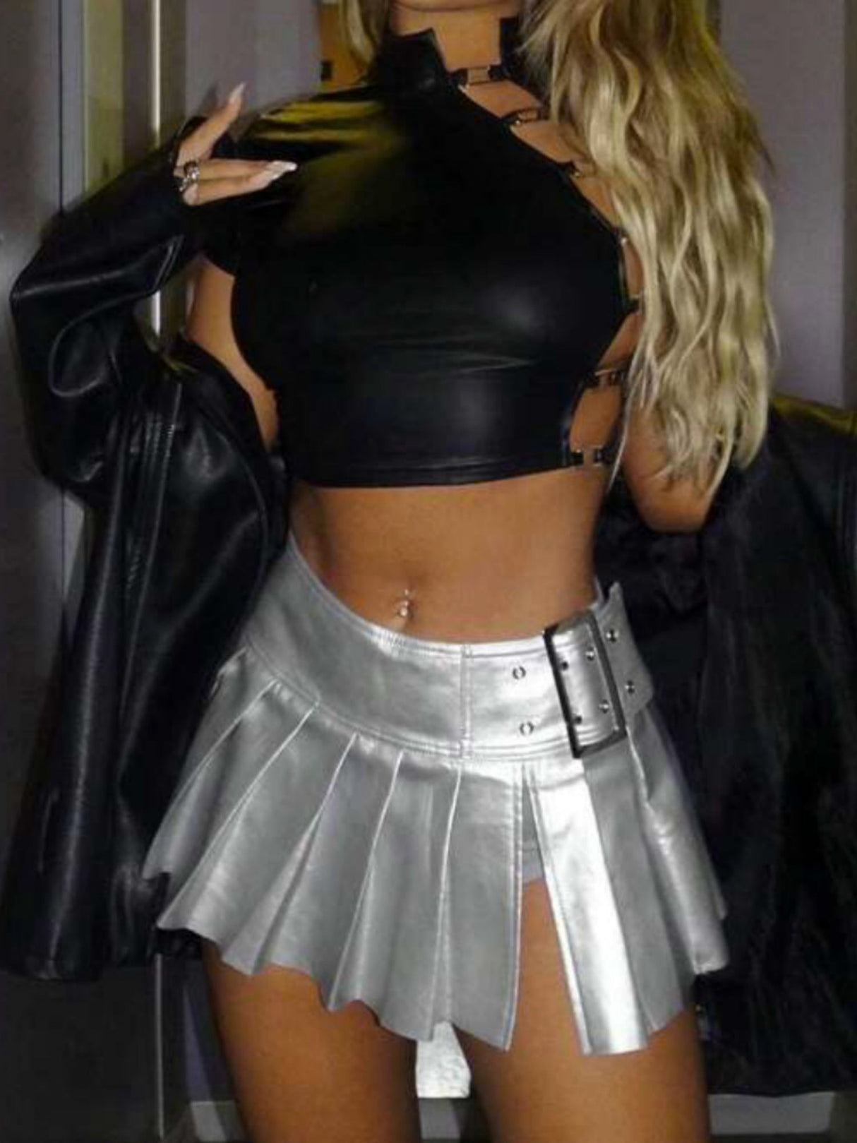 Leather Stitching Slit Pleated Skirts