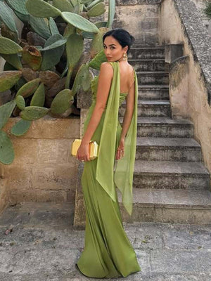 Eng anliegende, hüftbetonte Maxikleider mit Schleife für Partys