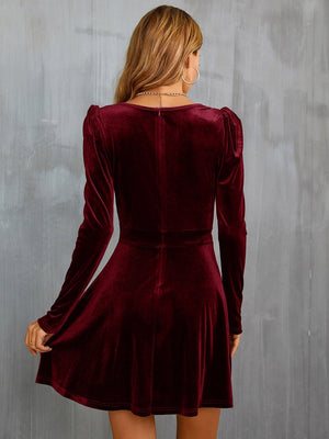 V-neck, Leg-of-mutton Sleeves, Fitted Waist, A-line Silhouette, Long Sleeves, Velvet Short Dress