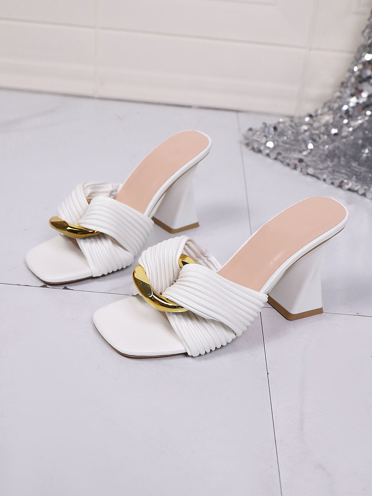 Twisted Chunky Heel Metal Buckle Sexy Sandals