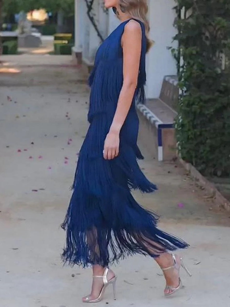 Robes maxi asymétriques à épaules tombantes et à franges