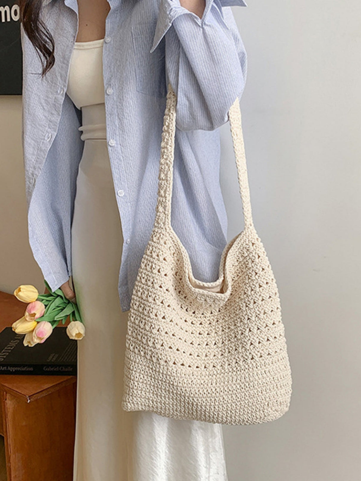 Woven Large-capacity Lightweight Shoulder Bag