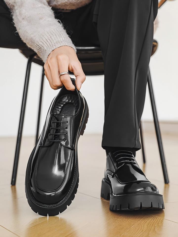 Distressed Thick-soled Lace-up Leather Shoes