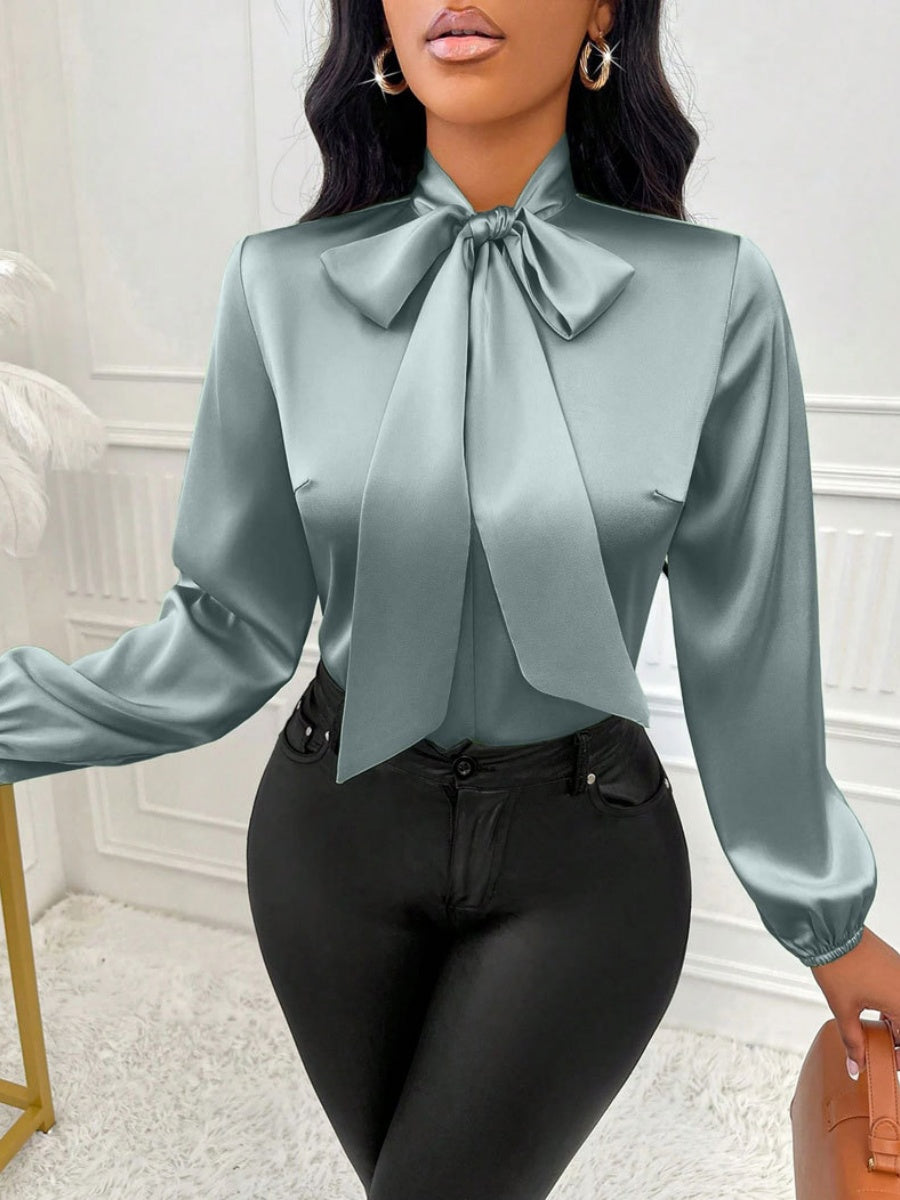 Chemises à manches longues avec nœud en satin