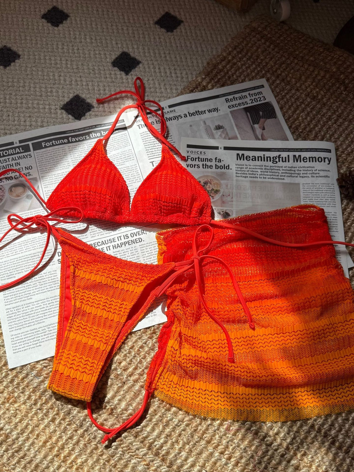 Gradient Mesh Color Blocking Bikini Beach Skirt Three-piece Set