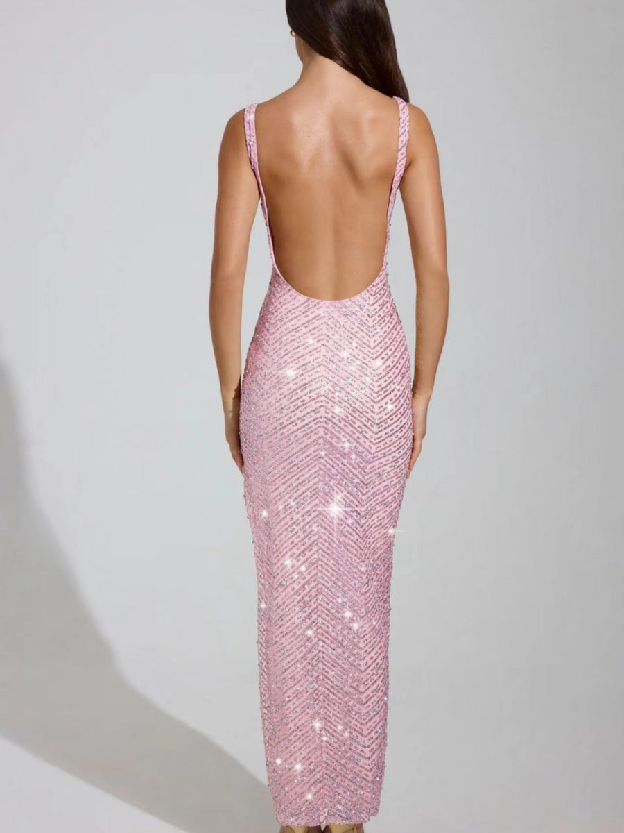 Débardeurs ultra-brillants à strass, robes maxi moulantes pour les soirées