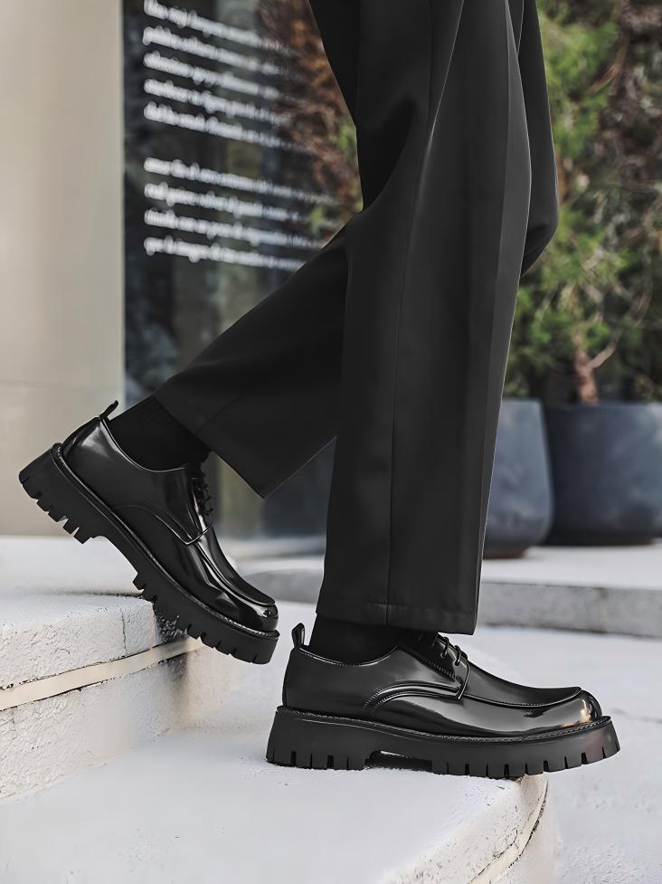 Distressed Thick-soled Lace-up Leather Shoes