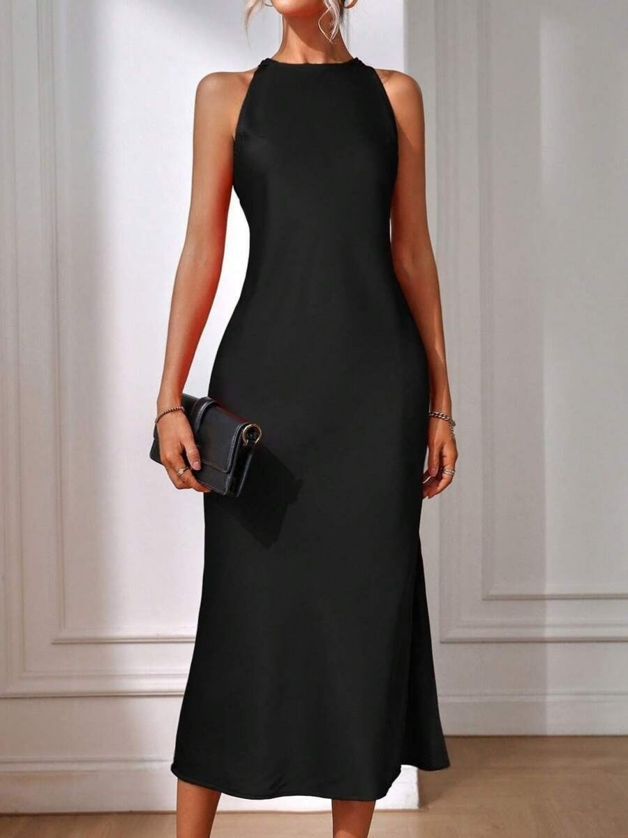 Robes maxi en satin uni à dos nu et fente