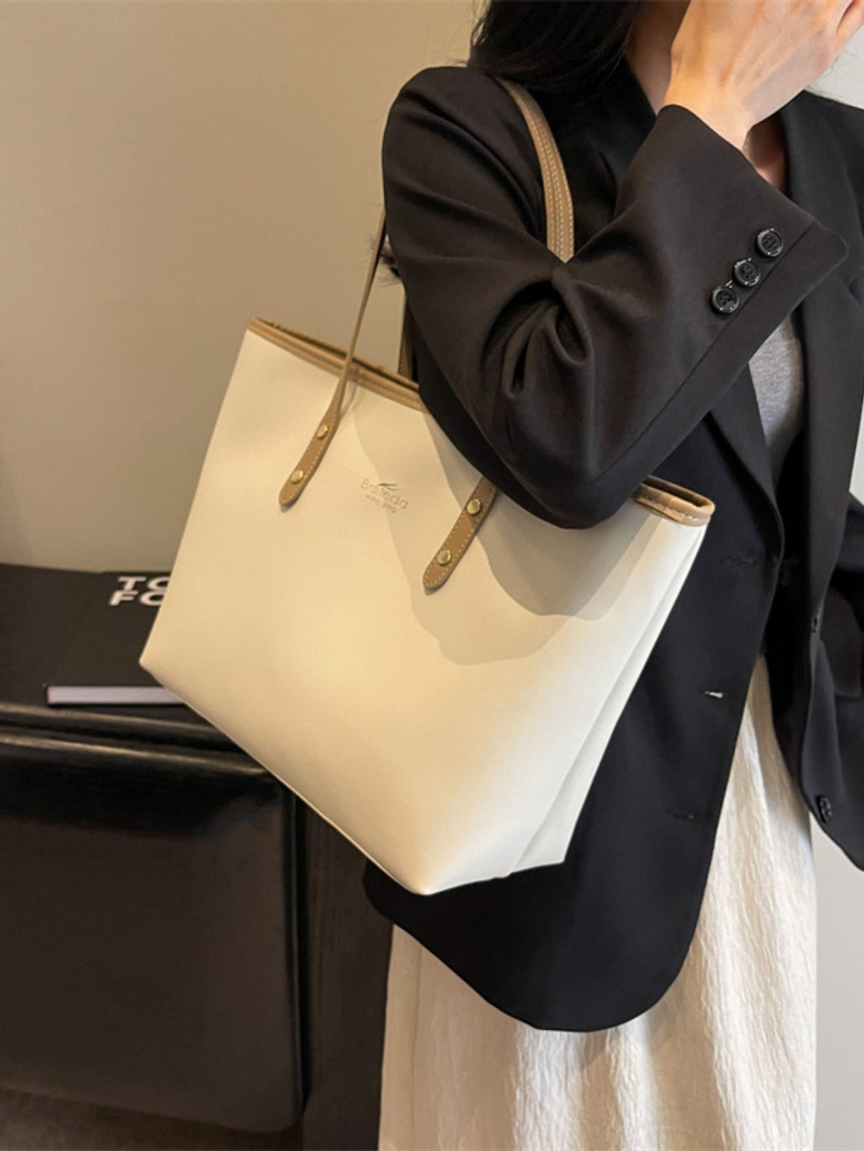 Large Capacity Tote Bag