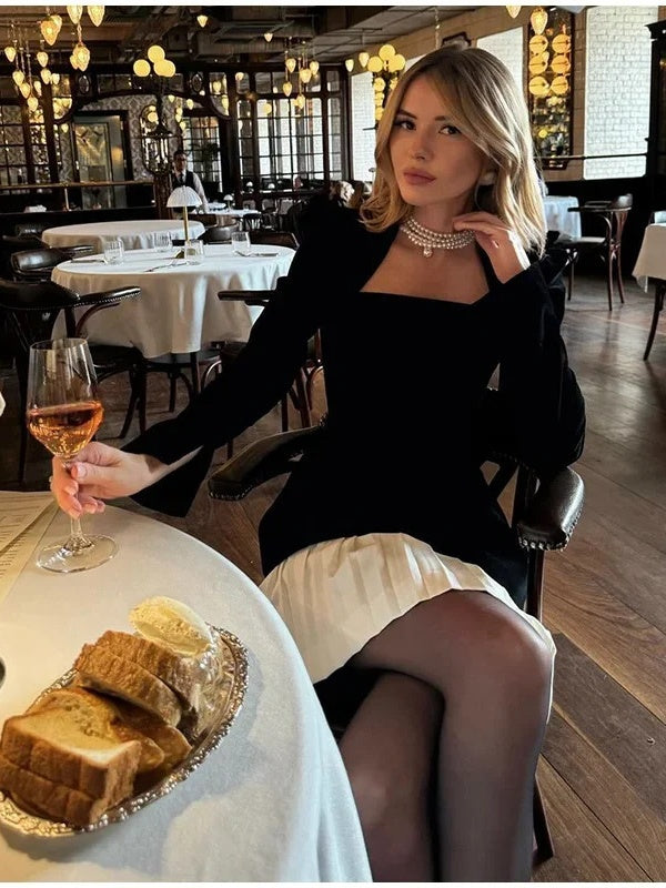 Zipper Long-sleeved Color-blocked Pleated Hem Mini&Short Dresses