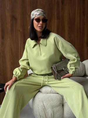 American Retro Color-blocked Striped Tracksuit For Women Two-piece Set: Collared Half-zip Sweatshirt And High-waisted Wide-leg Sweatpants