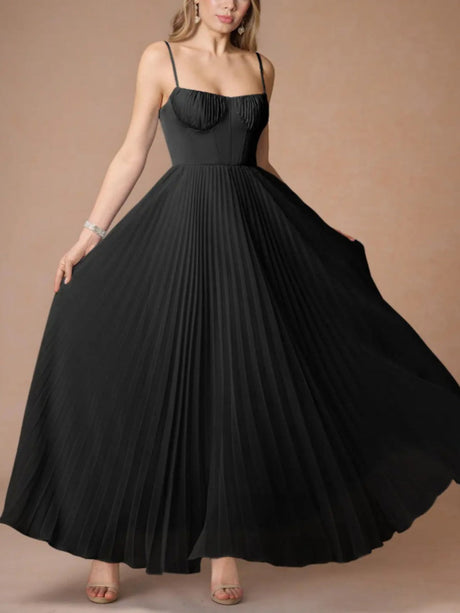 Ärmellose, tief ausgeschnittene, figurbetonte, plissierte Camisoles-Maxikleider