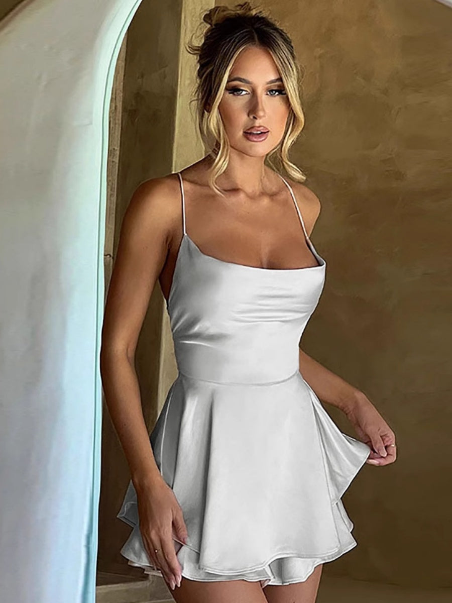 Camisoles, Mini- und kurze Kleider mit Swingkragen, rückenfrei, mit Kordelzug