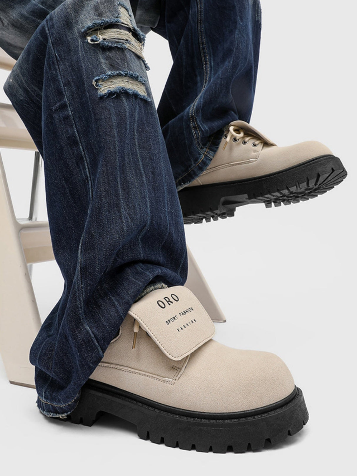 Chaussures de travail tendance à plateforme en daim marron avec inscription