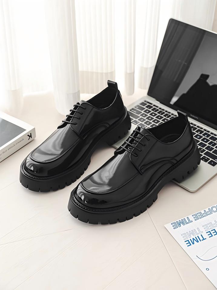 Distressed Thick-soled Lace-up Leather Shoes