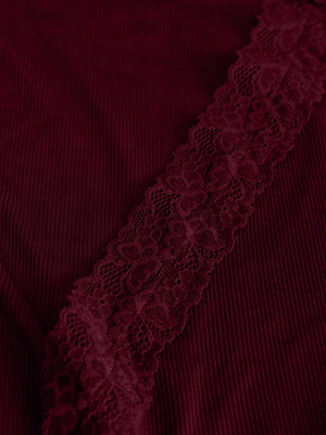 Lace-trimmed V-neck Bell Sleeve Slim Fit T-shirt