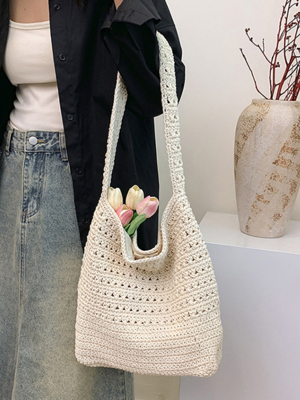 Woven Large-capacity Lightweight Shoulder Bag