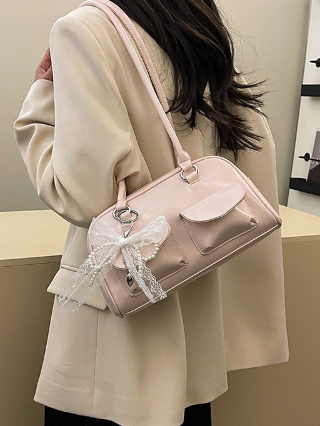 Multi-pocket Shoulder Bag