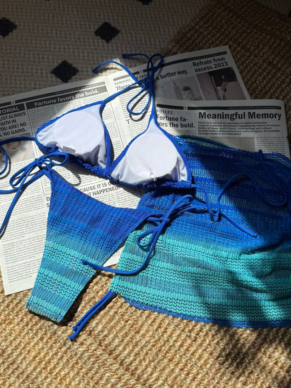 Gradient Mesh Color Blocking Bikini Beach Skirt Three-piece Set