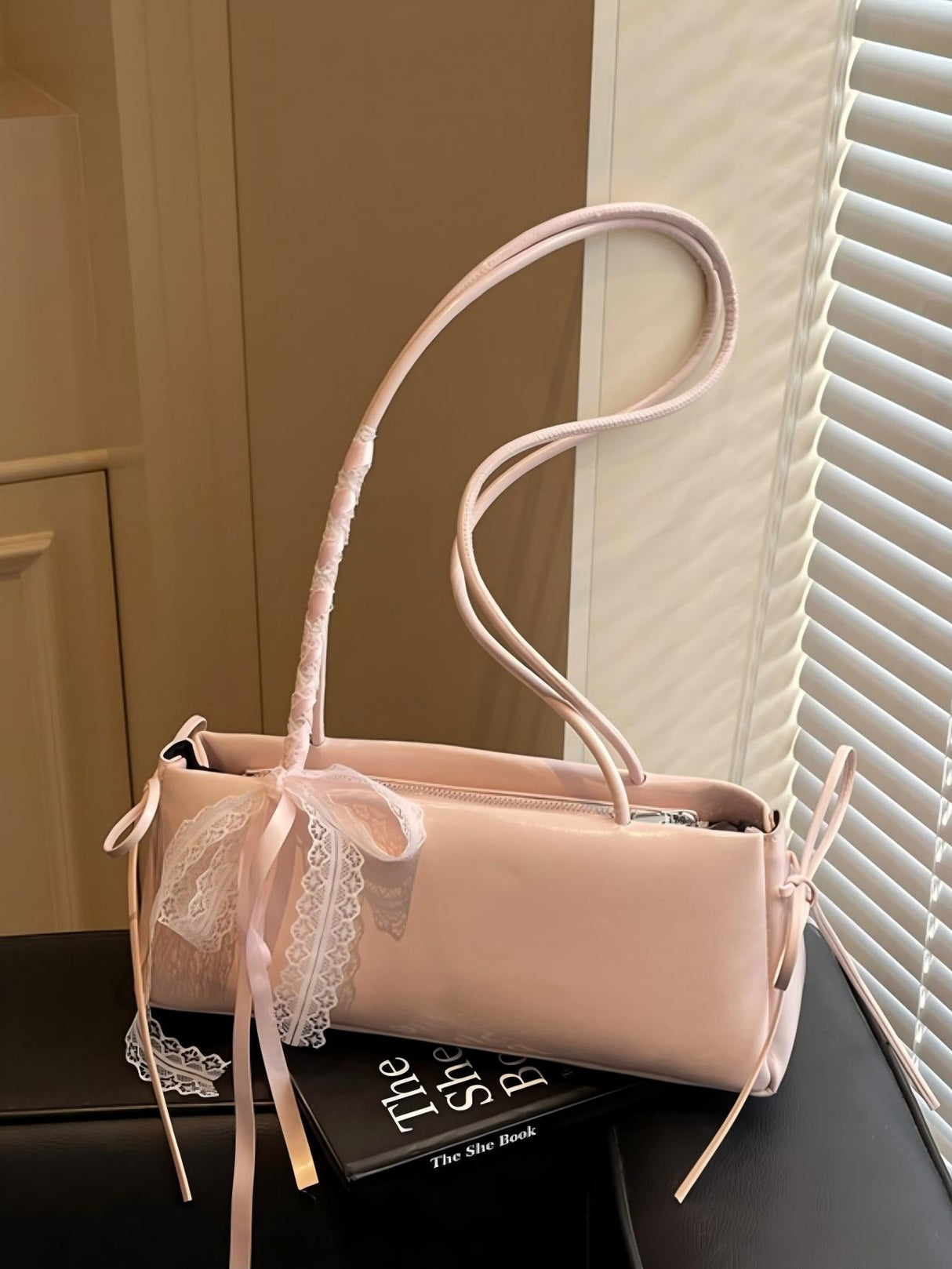 Simple Ballet-style Baguette Shoulder Bag