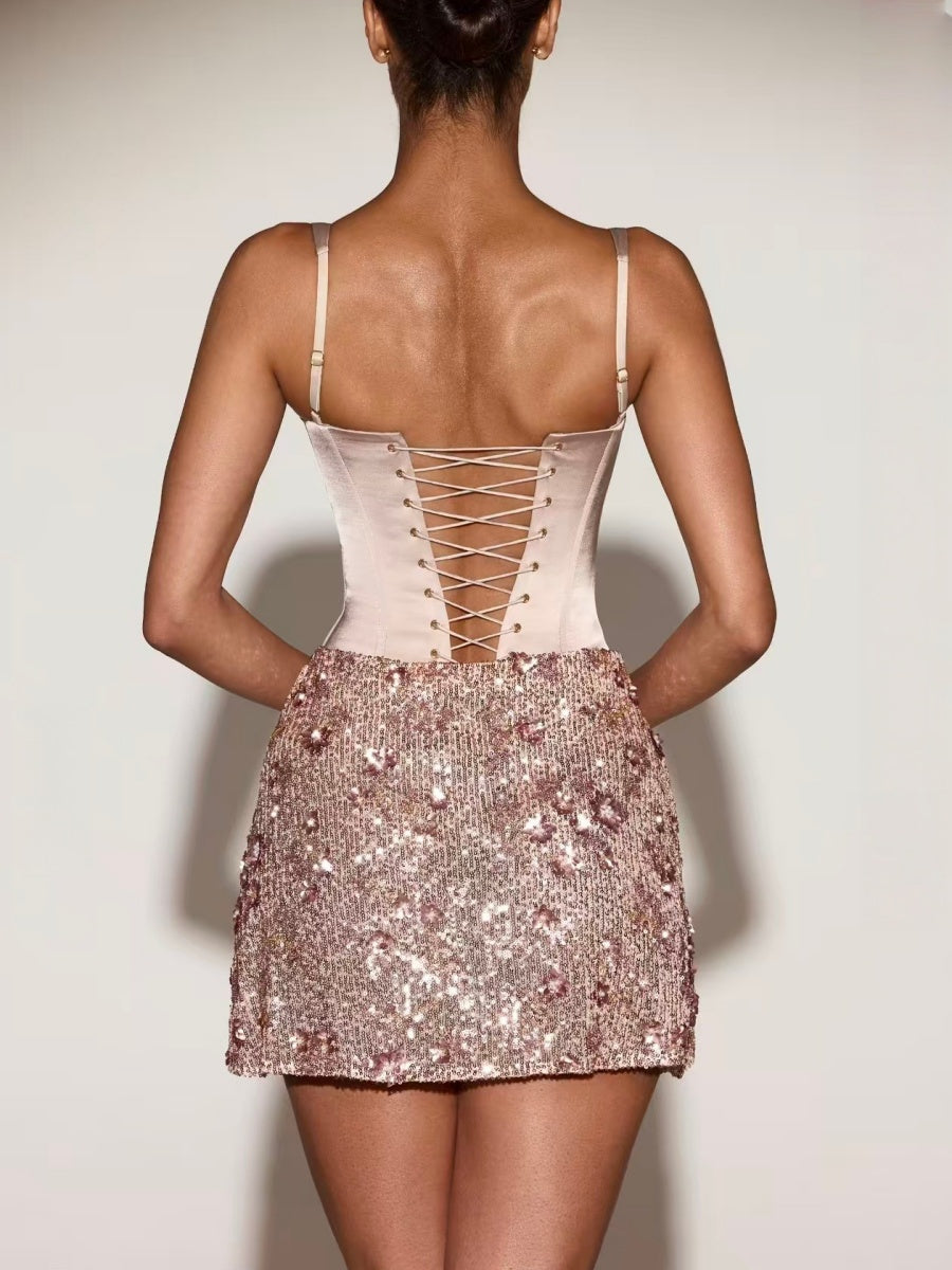 Plissierte Pailletten-Party-Fischgräten-Dekorationen Mini- und kurze Kleider