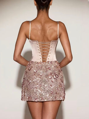 Plissierte Pailletten-Party-Fischgräten-Dekorationen Mini- und kurze Kleider