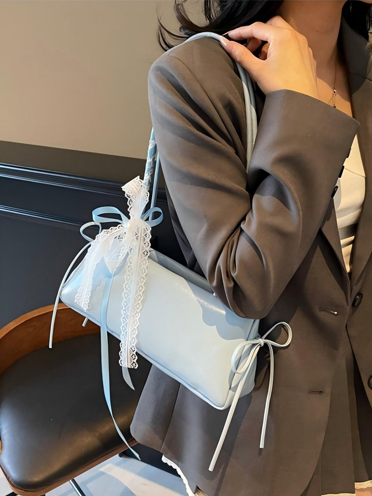 Simple Ballet-style Baguette Shoulder Bag