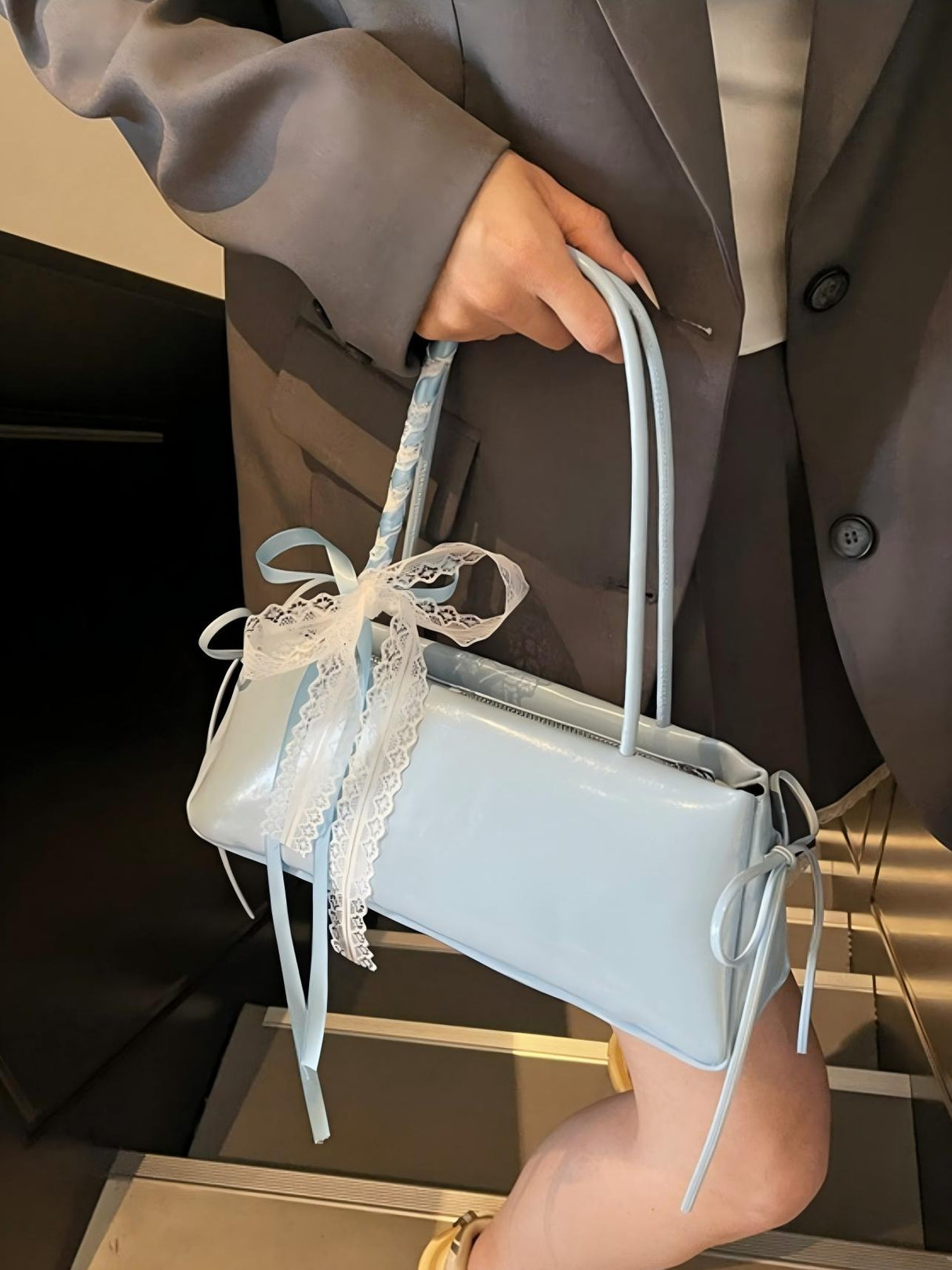 Simple Ballet-style Baguette Shoulder Bag