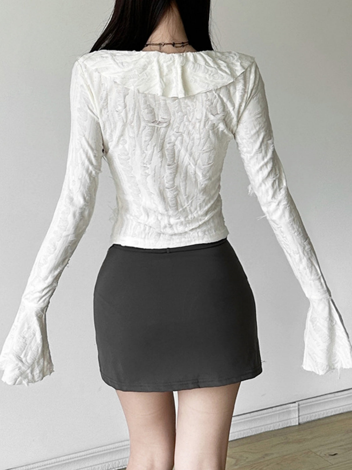 Ruffle Ribbon Bow Ripped Long Sleeves T-shirts