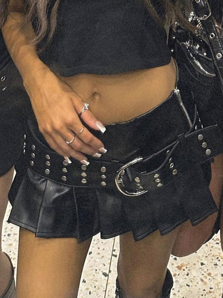 PU Leather Riveted And Stitched Belt With Slits And Pleats Skirts
