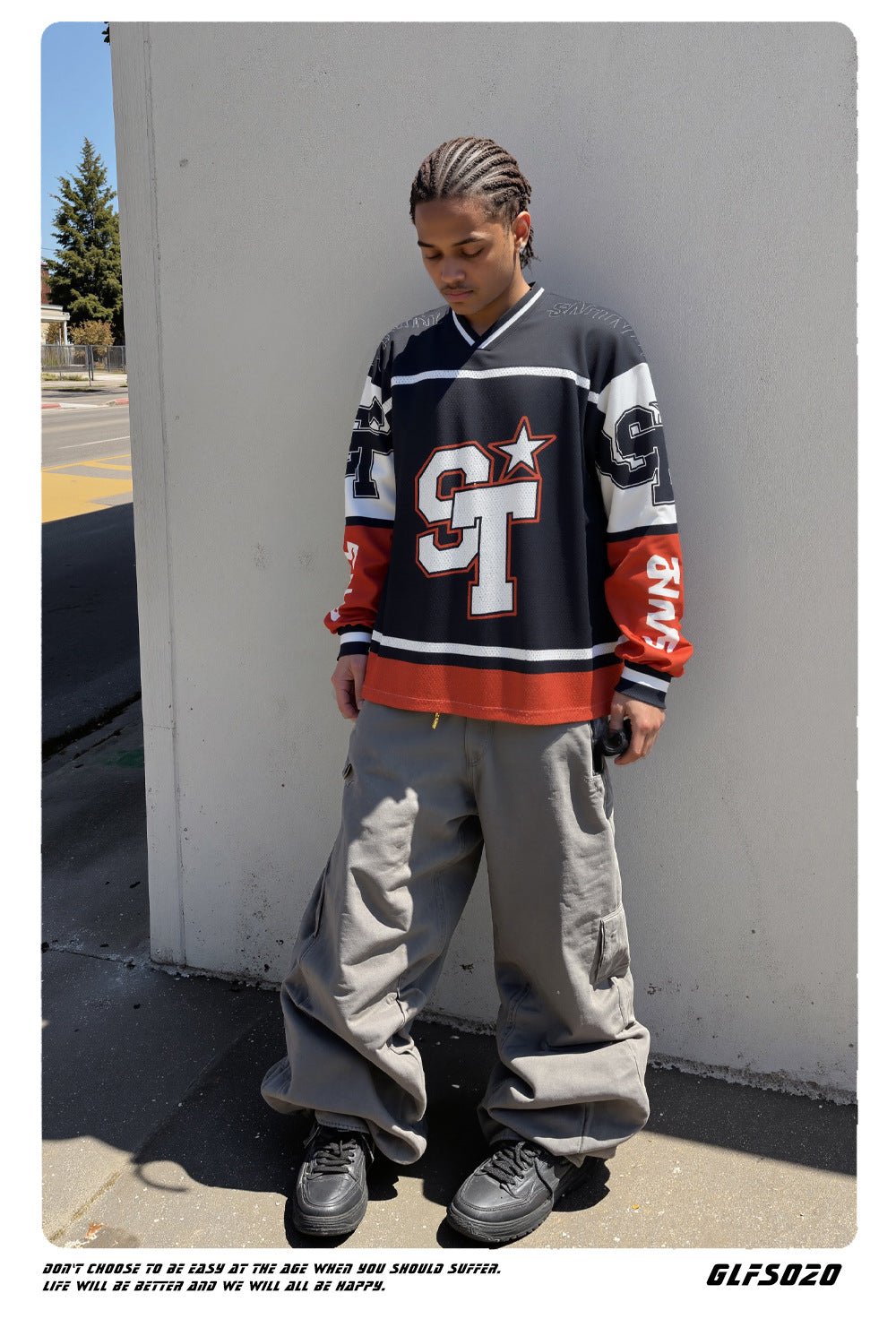 ST V-neck Puck Printed T-shirts