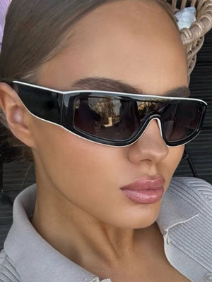 Lunettes de soleil élégantes à blocs de couleur