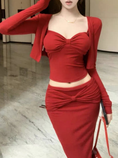 [Three-piece Set Including Bra Pads] Stunning Red Cardigan Camisole Skirt Set