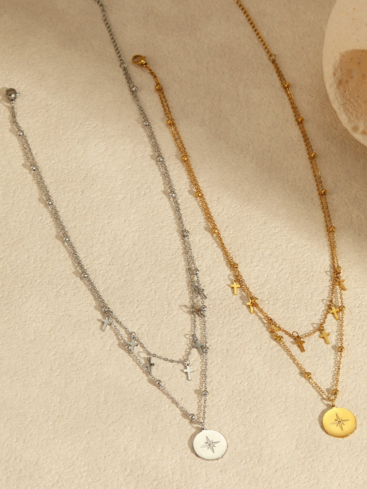 Cross Round Pendant Necklace