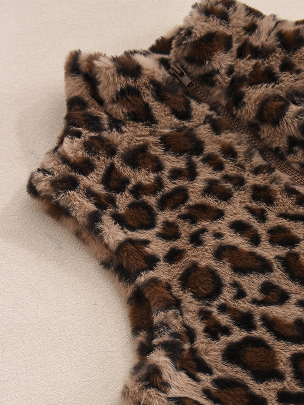 Liber Leopard Print Plush Stand-up Collar Navel Exposed Short Vest