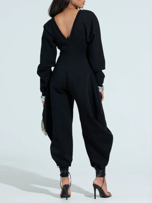 Ausgestellte, enge Jumpsuits und Bodysuits mit V-Ausschnitt und langen Ärmeln