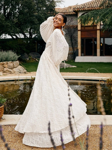 V-neck Textured Fabric Grace White Loose Cocktail Party Lawn Party Maxi Dresses