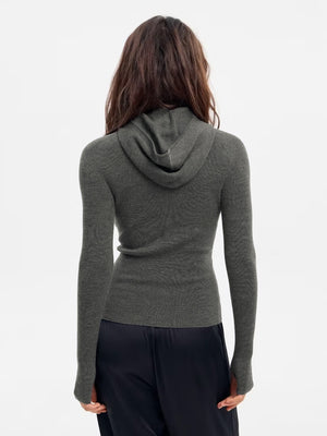 Half-zip Hooded Knit Sweater, Stylish And Suitable For Commuting, Slim Fit, Long Sleeves.
