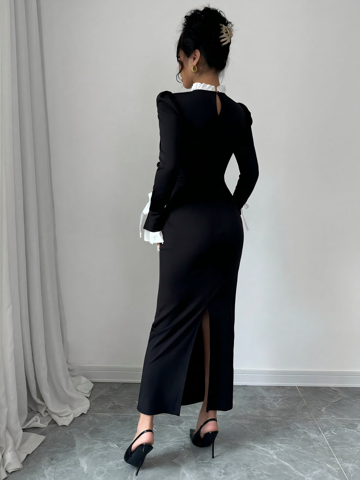 Black And White Color-blocked Velvet Fitted Long Dress