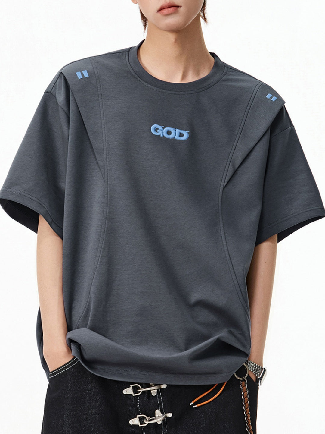 Color-blocked Stereo Embroidery Loose-fit T-shirts