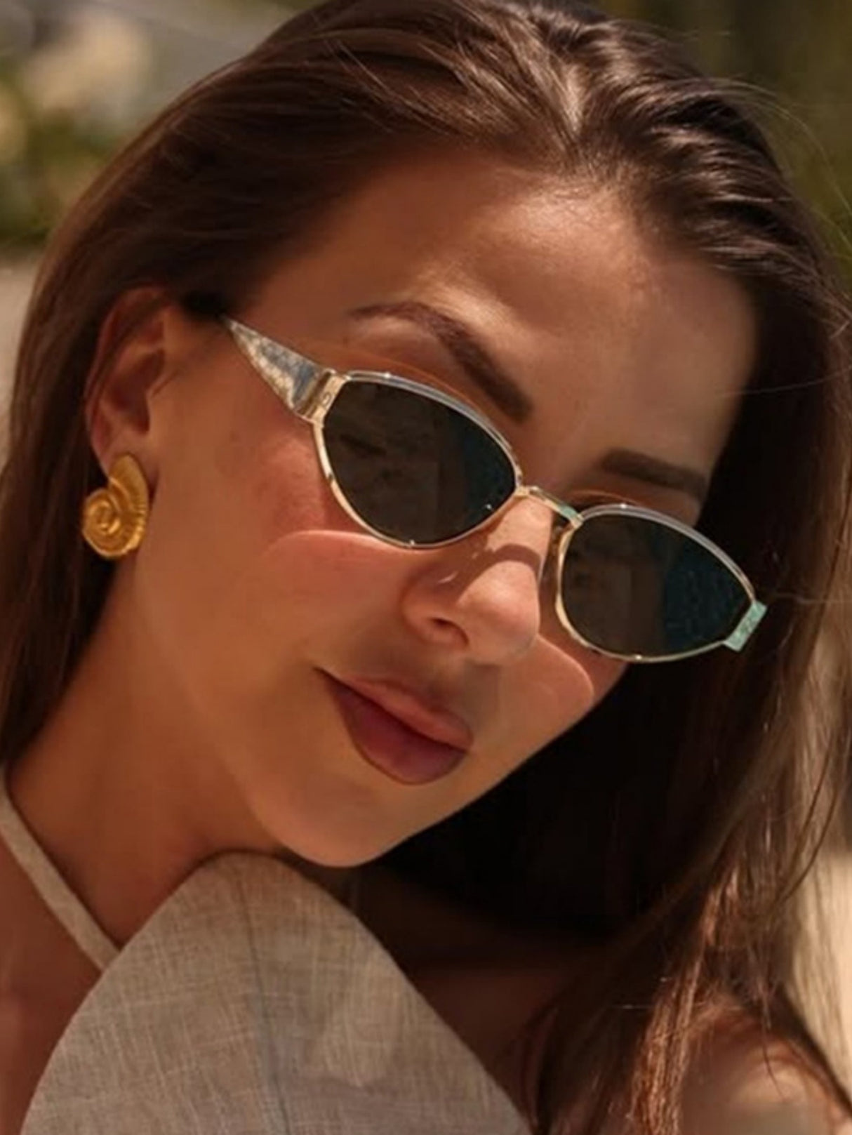 Full-frame Cat-eye Sunglasses